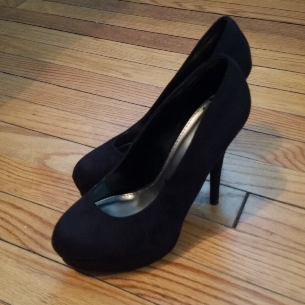 Black heels